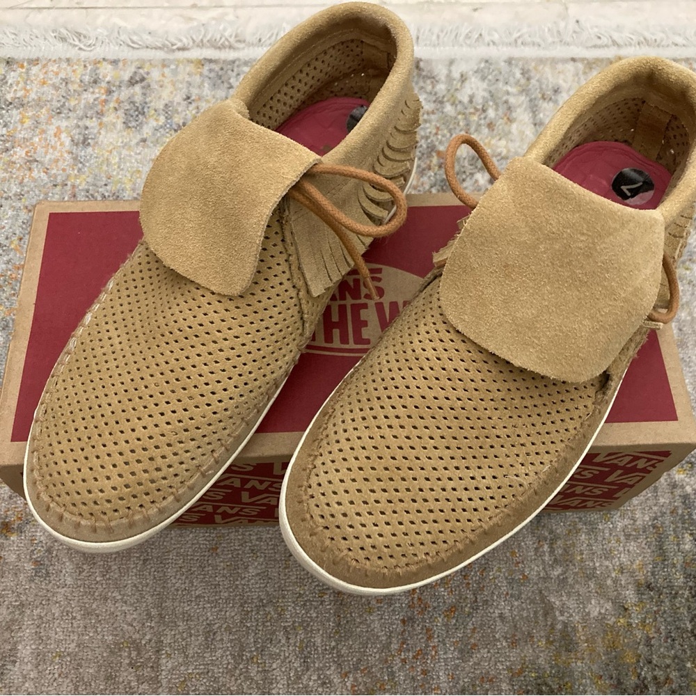 Vans Unisex Tan Suede Shoes